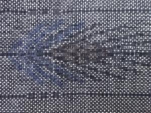 アンティーク　芝草に抽象模様織り出し本場泥大島紬着物(5マルキ)